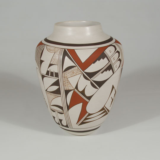 Joy Navasie Pottery - C3752K